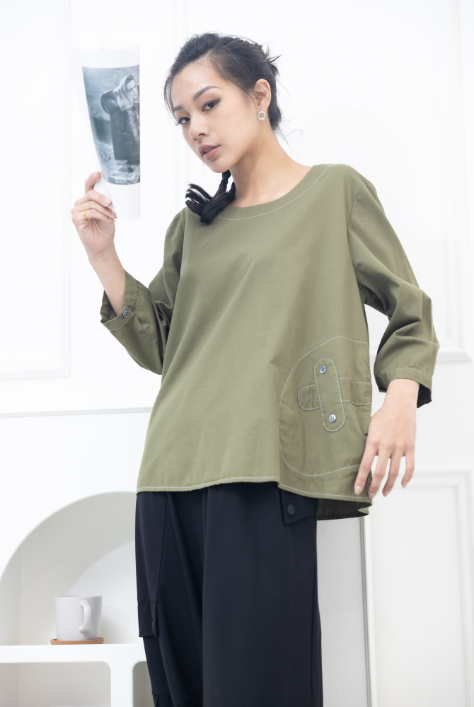긴팔 腰間X裝飾上衣 / 墨綠色