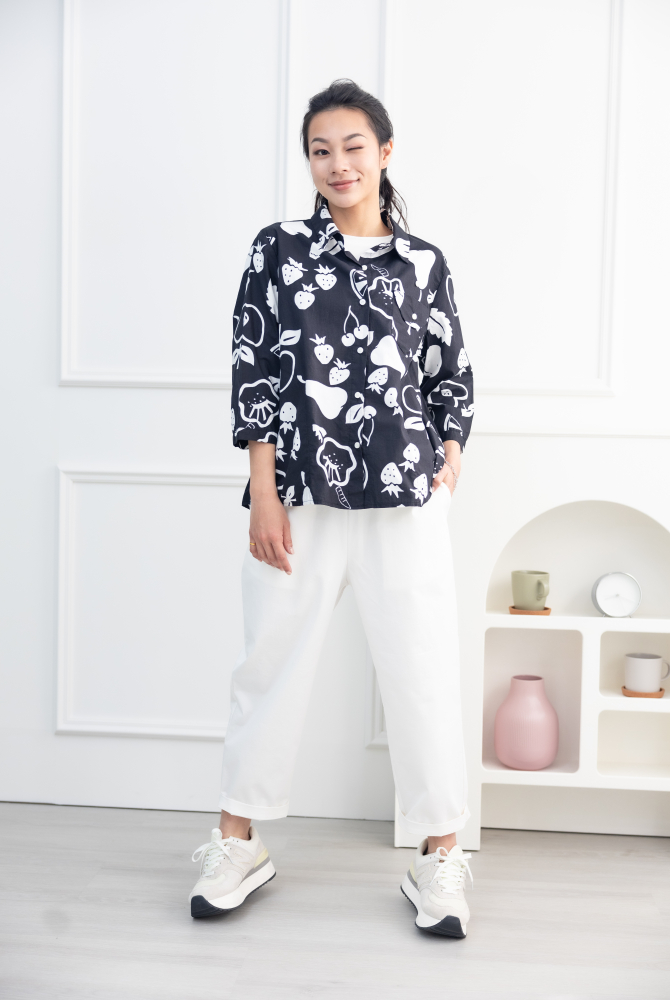 긴팔 手繪水果開襟七分袖襯衫上衣 / 黑色