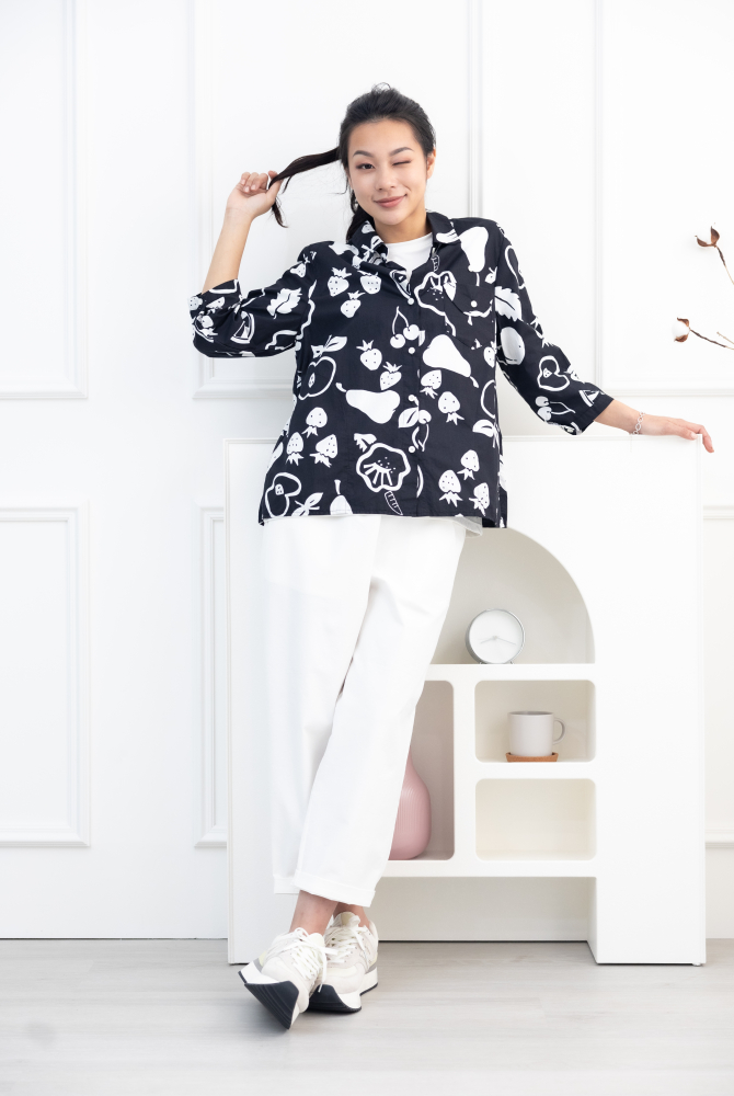 긴팔 手繪水果開襟七分袖襯衫上衣 / 黑色