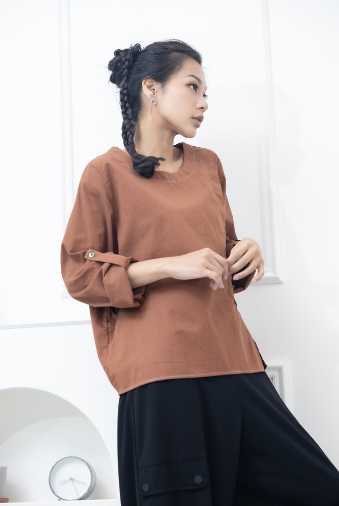 긴팔 袖子鈕扣長袖上衣 / 紅棕色