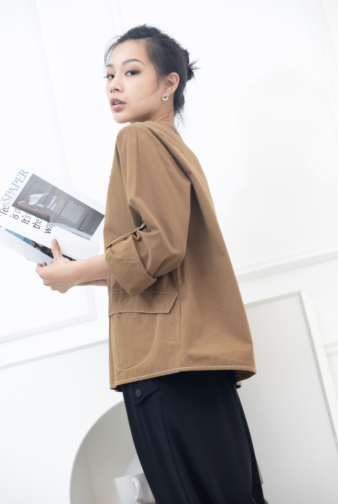 긴팔 兩側U型口袋上衣 / 茶棕色