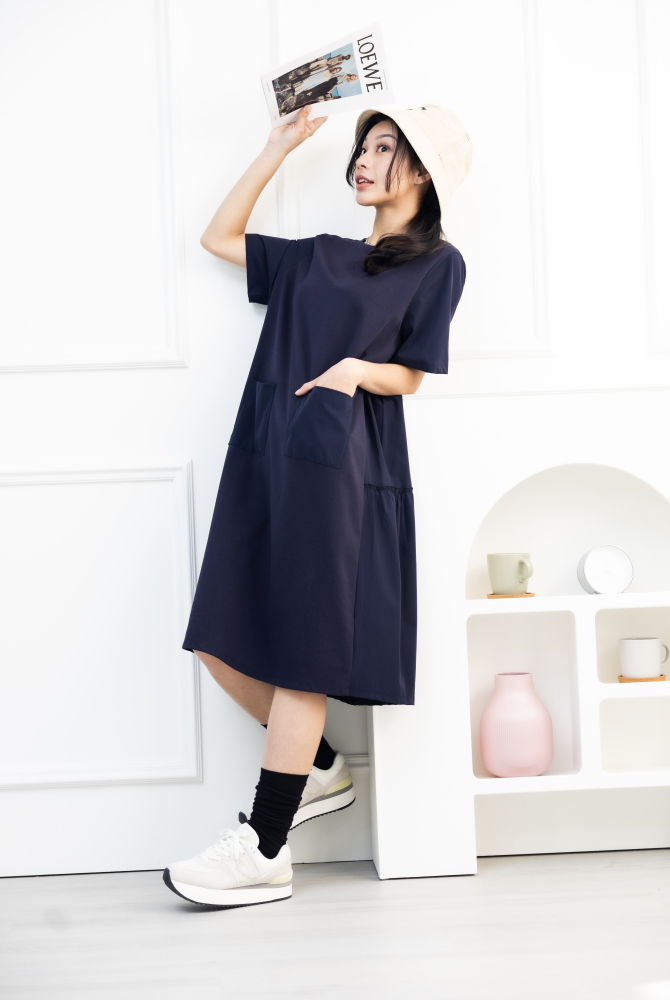 원피스 素色異材質絣接短袖洋裝 / 藍色
