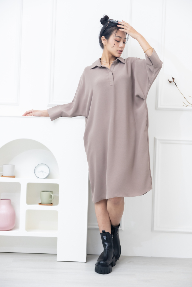 원피스 素面無肩線口袋洋裝 / 卡其色