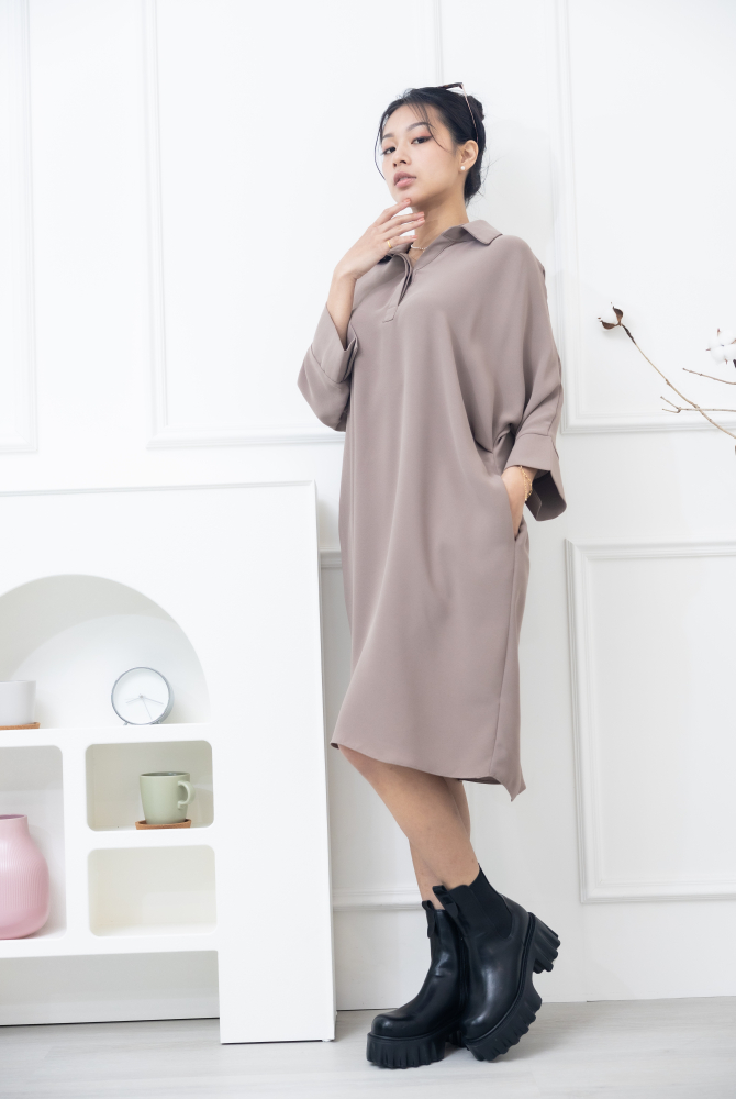 원피스 素面無肩線口袋洋裝 / 卡其色