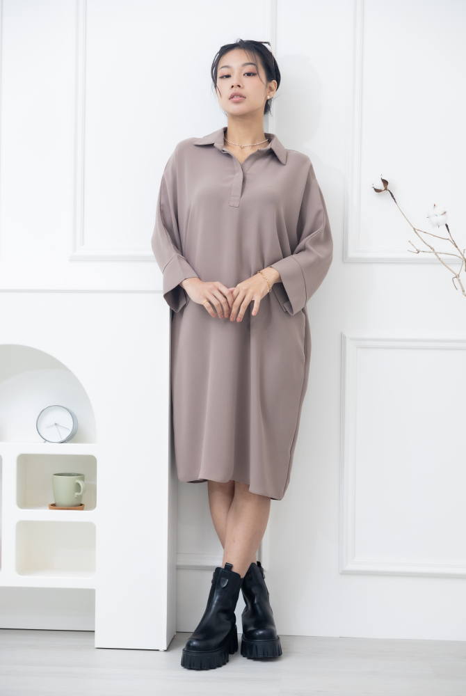 원피스 素面無肩線口袋洋裝 / 卡其色