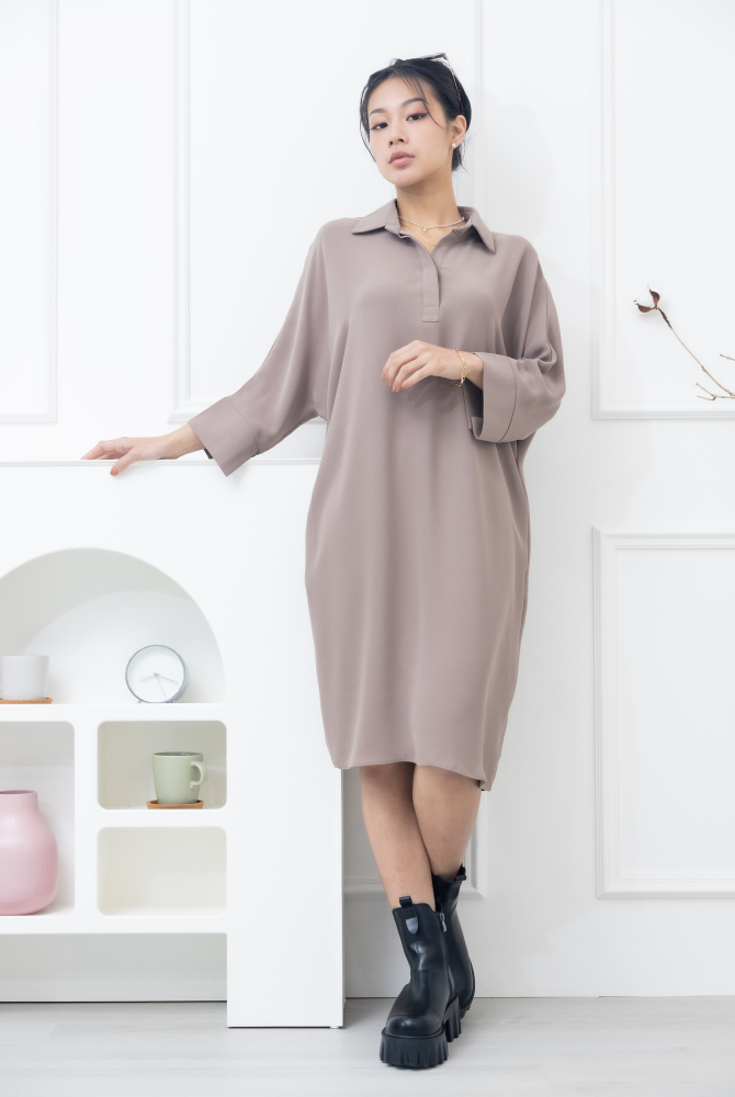 원피스 素面無肩線口袋洋裝 / 卡其色