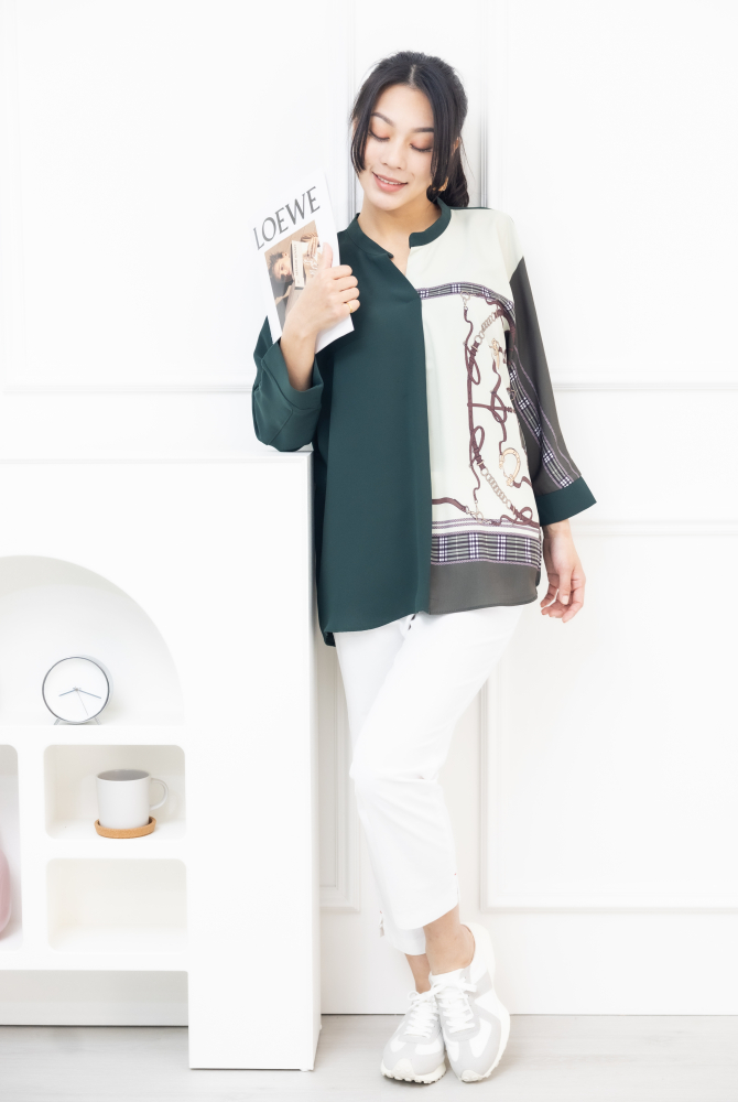 긴팔 格子金屬圖騰 半領微開襟七分袖上衣 / 綠色