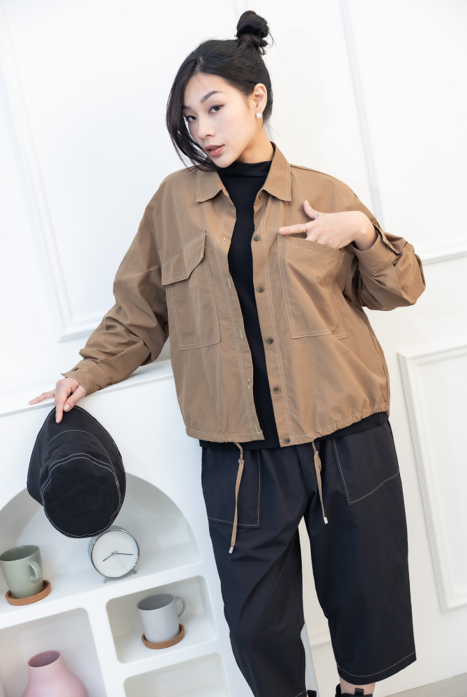 긴팔 코트 大口袋長袖外套 / 淺棕色