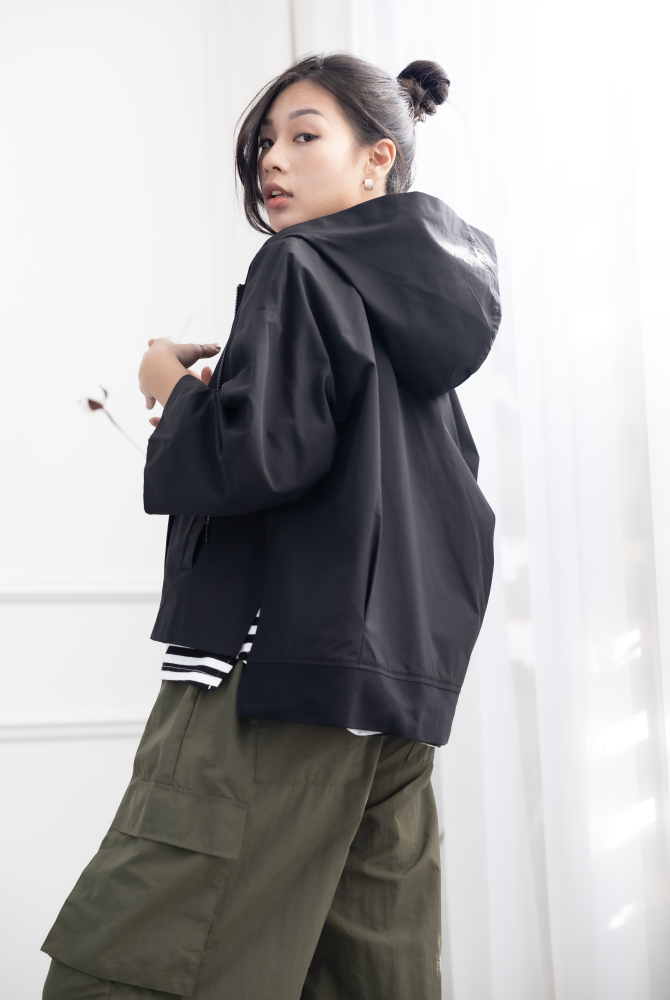 긴팔 코트 箭頭圖織帶七分袖外套 / 黑色