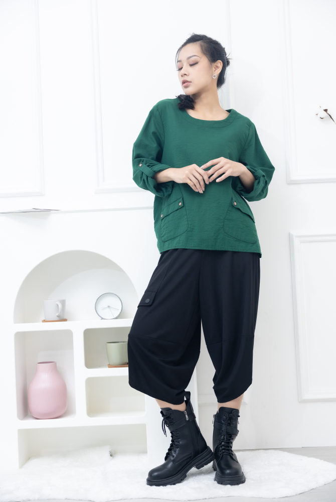 긴팔 船型領下擺開叉上衣 / 軍綠色