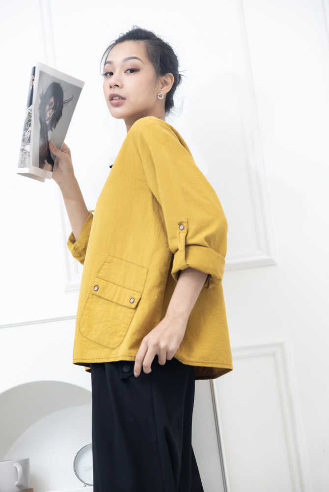 긴팔 船型領下擺開叉上衣 / 芥黃色