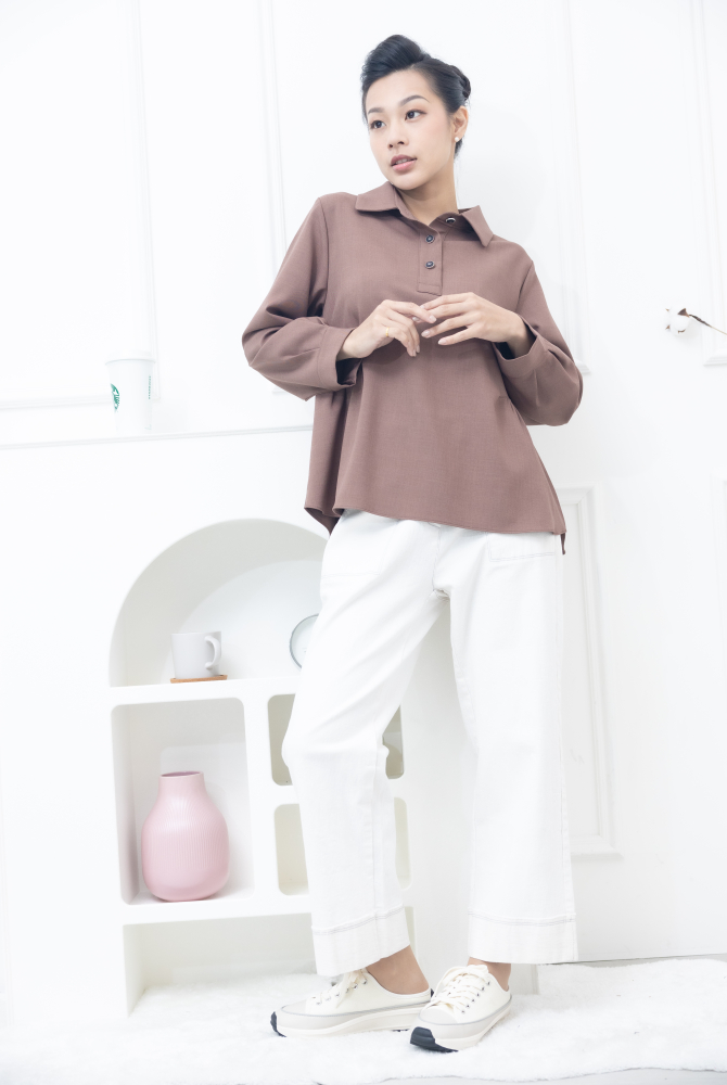 긴팔 立領 A字型 腰部抓皺長袖上衣／淺咖色