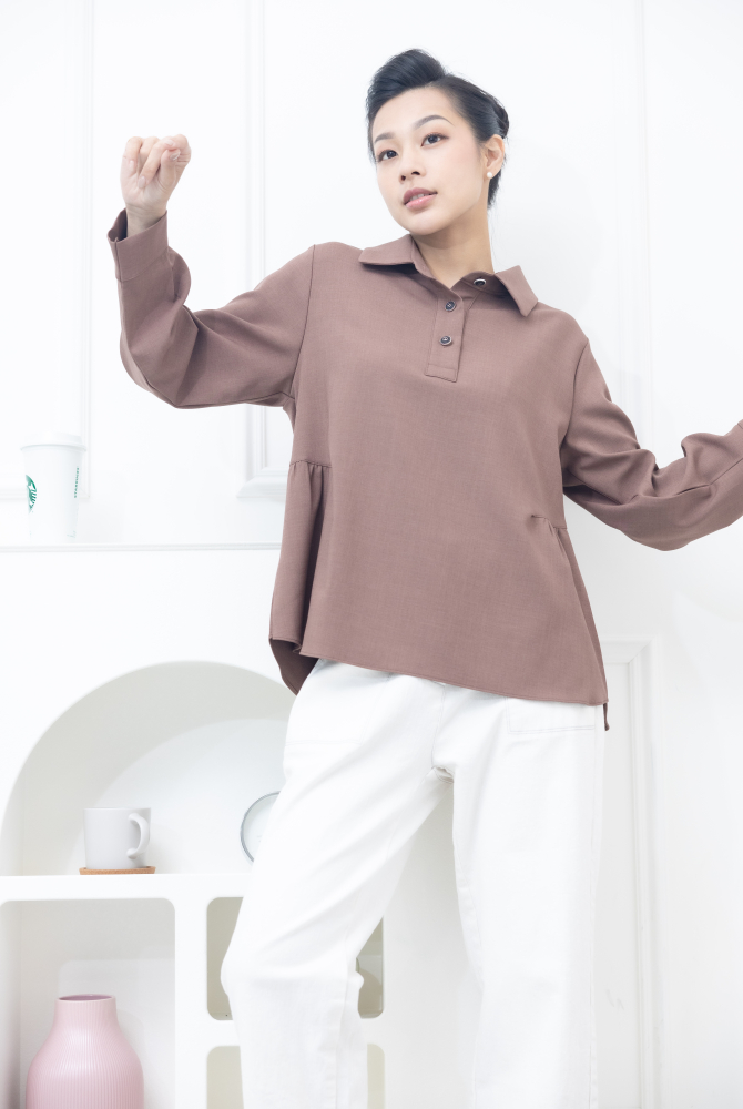 긴팔 立領 A字型 腰部抓皺長袖上衣／淺咖色