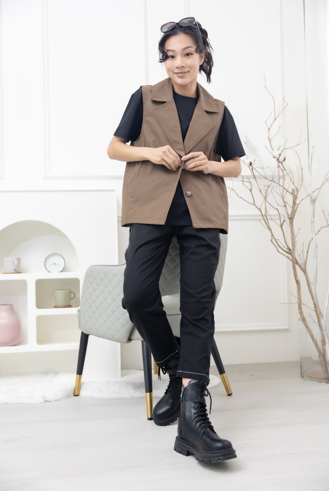 조끼 金屬扣抽繩西裝背心 / 淺可可色