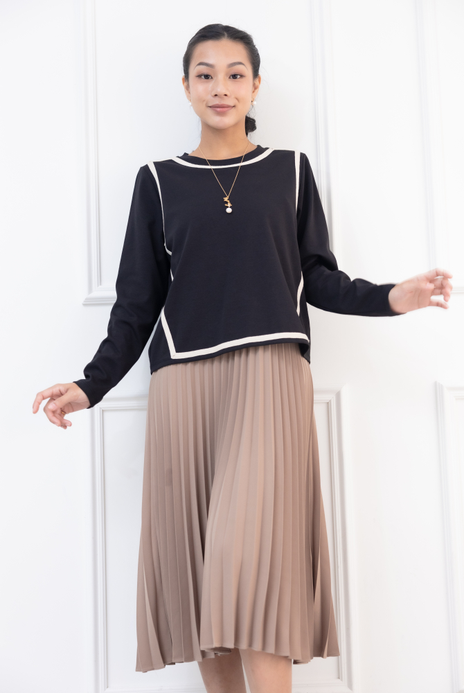 원피스 黑上衣駝色百褶裙假二件長洋裝