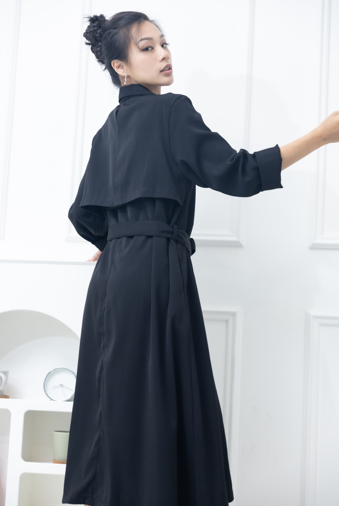 원피스 立領小A字假口袋洋裝 / 黑色