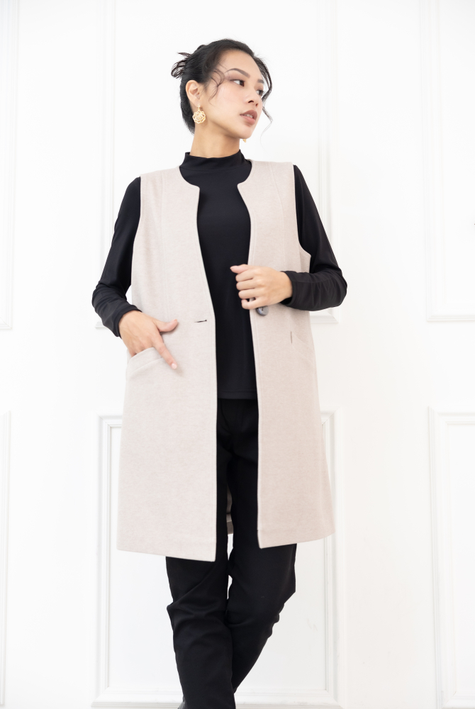 조끼 無領單扣長版毛料背心 / 杏色