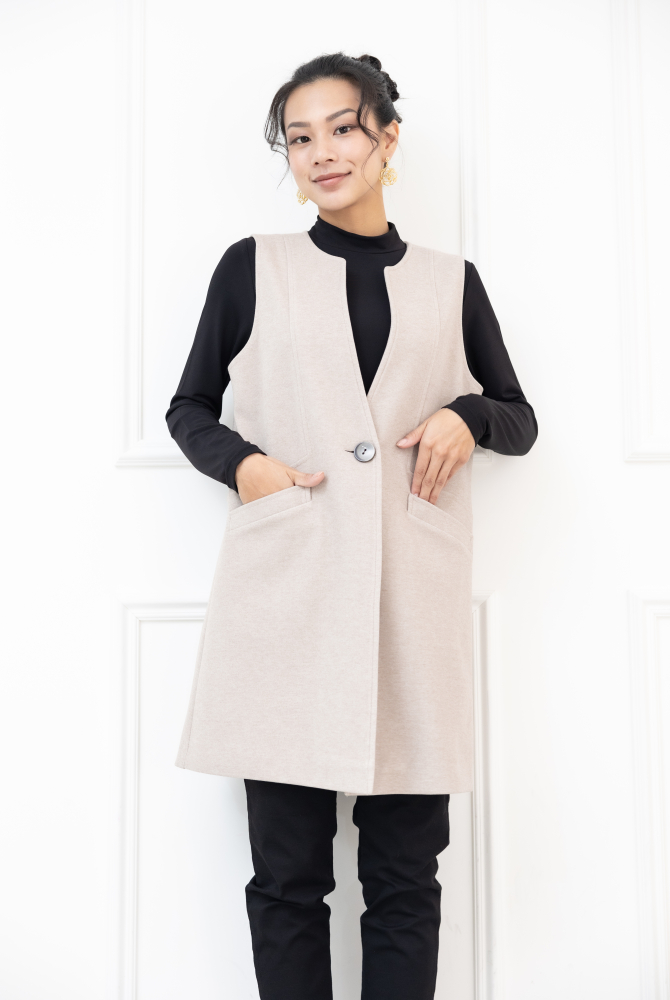 조끼 無領單扣長版毛料背心 / 杏色