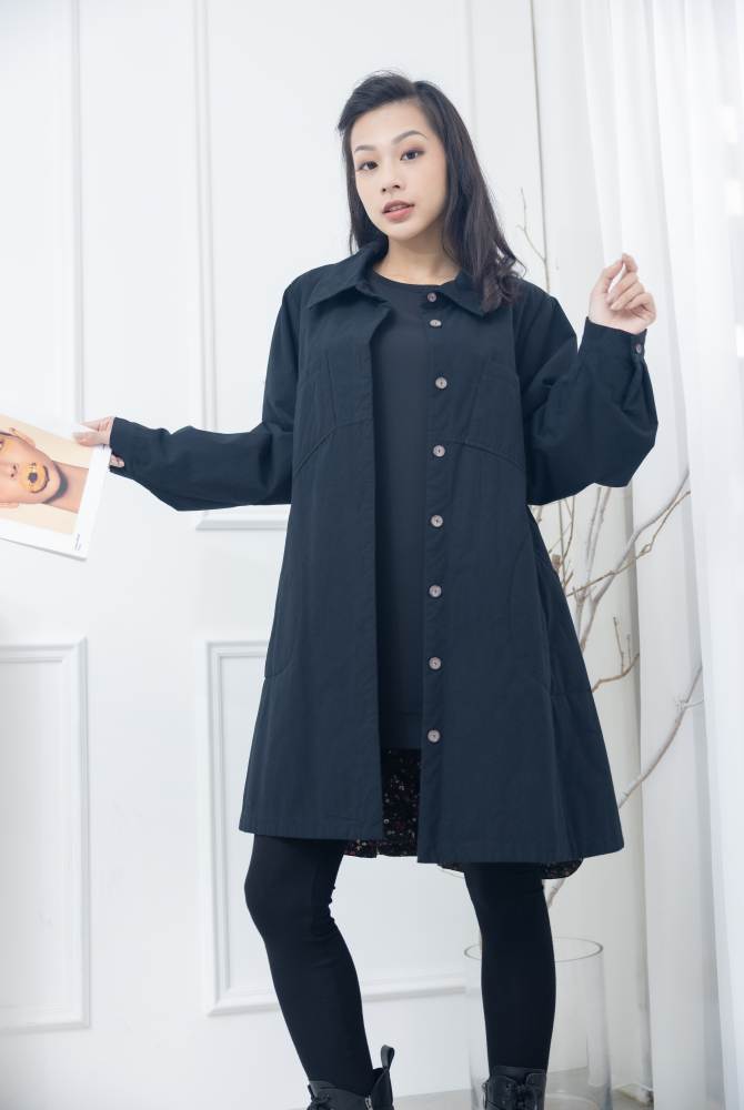 코트 立領綴紅線口袋長版外套 / 黑色