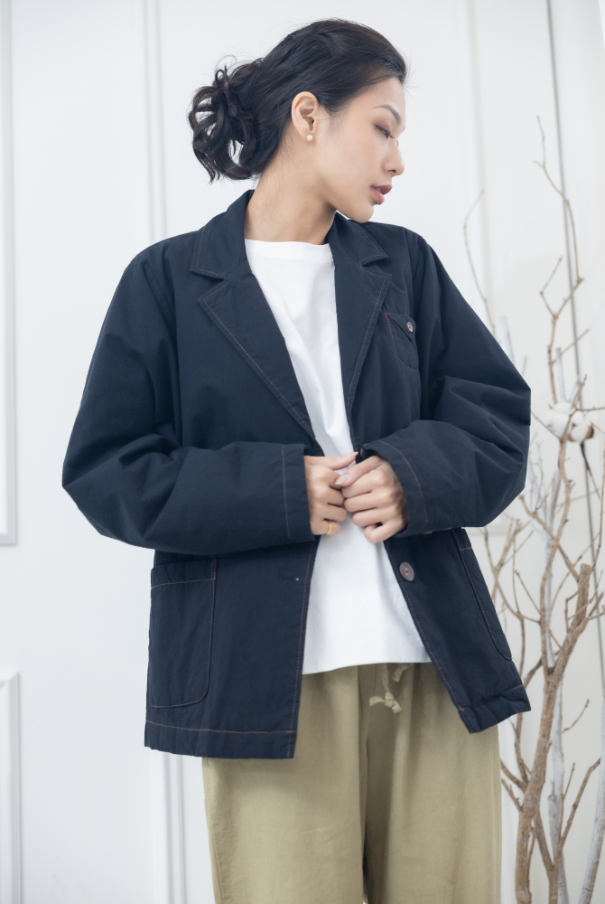 코트 西裝樣式短版外套 / 黑色