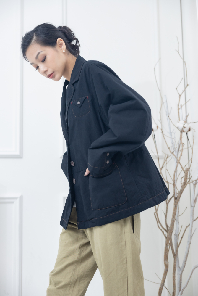 코트 西裝樣式短版外套 / 黑色