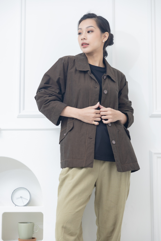 코트 立領鈕扣斜口袋外套 / 可可色