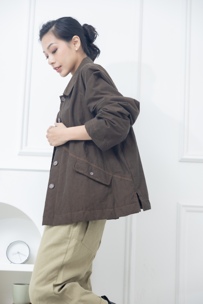 코트 立領鈕扣斜口袋外套 / 可可色