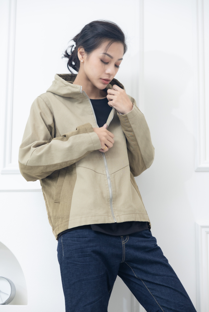 코트 異材質拼接拉鍊外套 / 杏綠色