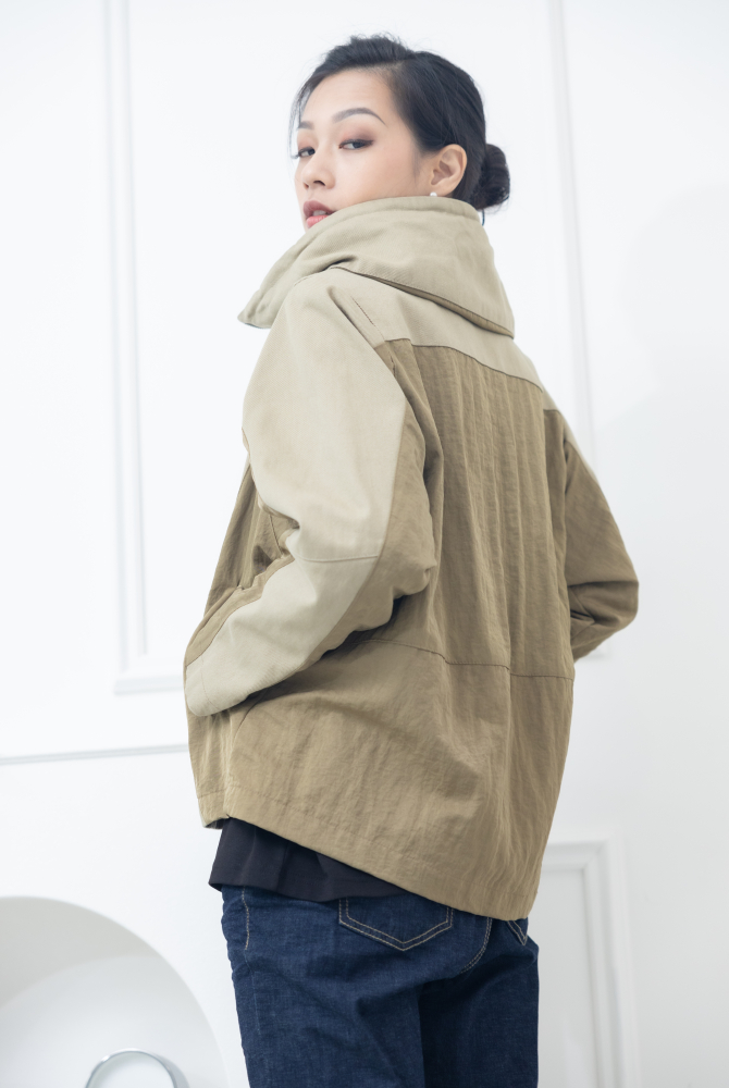 코트 異材質拼接拉鍊外套 / 杏綠色