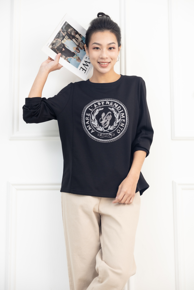 긴팔 毛線圓型圖騰 u領上衣 / 黑色