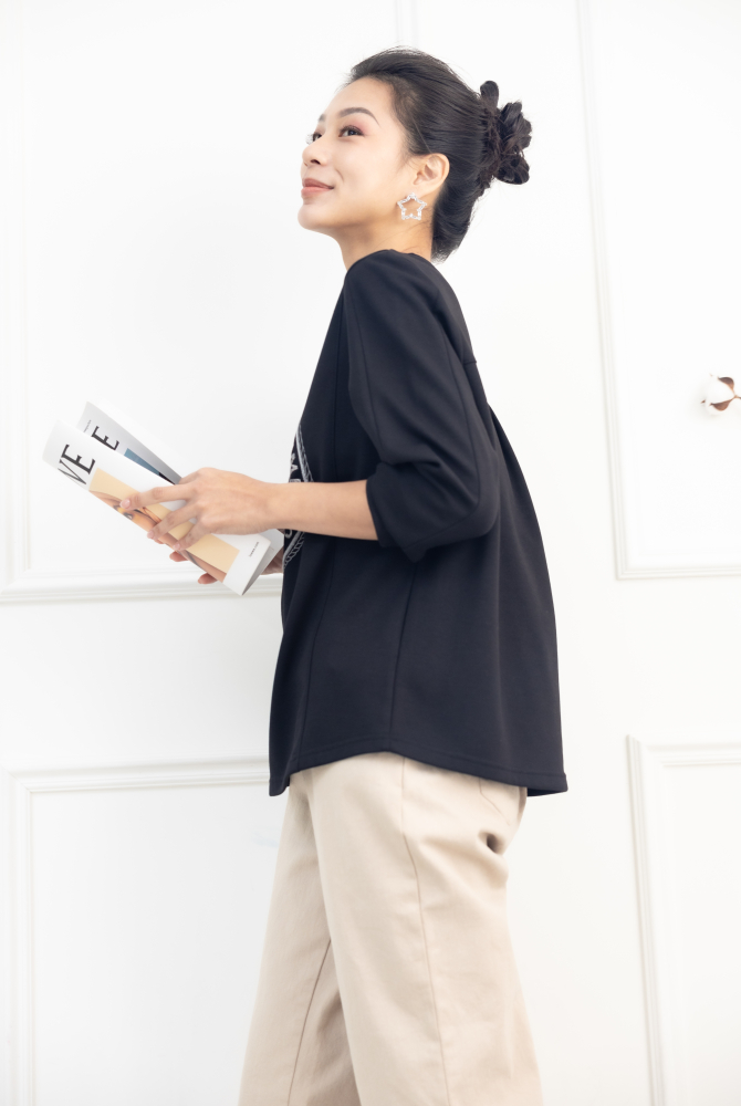 긴팔 毛線圓型圖騰 u領上衣 / 黑色