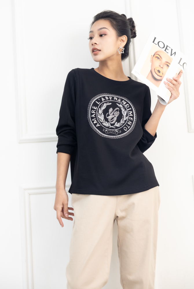 긴팔 毛線圓型圖騰 u領上衣 / 黑色