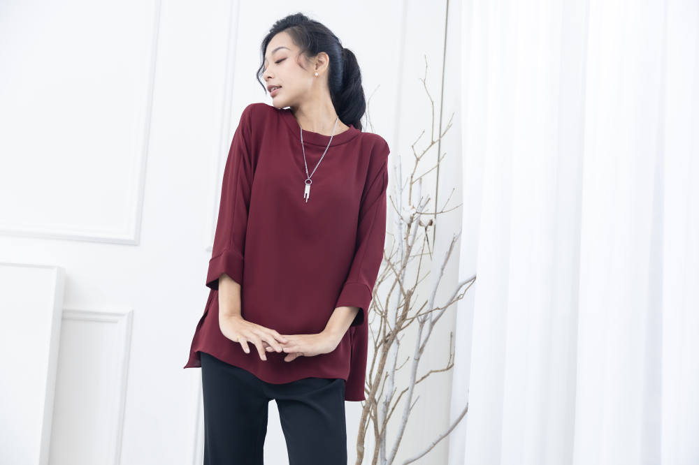 긴팔 高領前短後長雪紡上衣 / 棗紅色