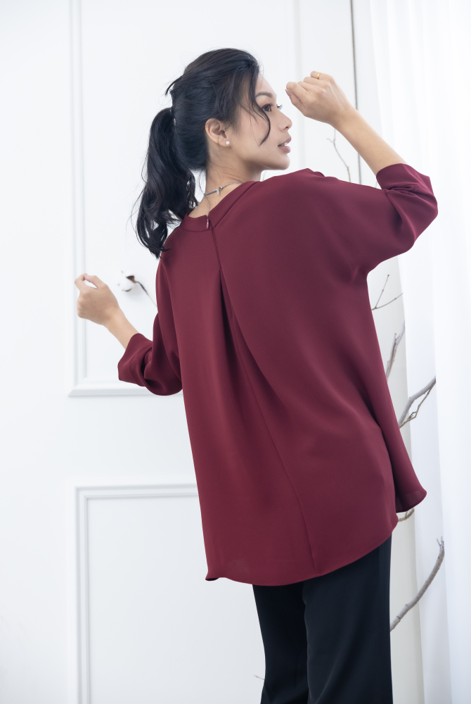 긴팔 高領前短後長雪紡上衣 / 棗紅色