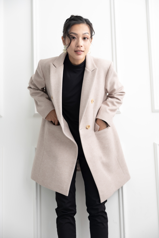 코트 襯衫領四顆雙排釦長版外套 / 杏色