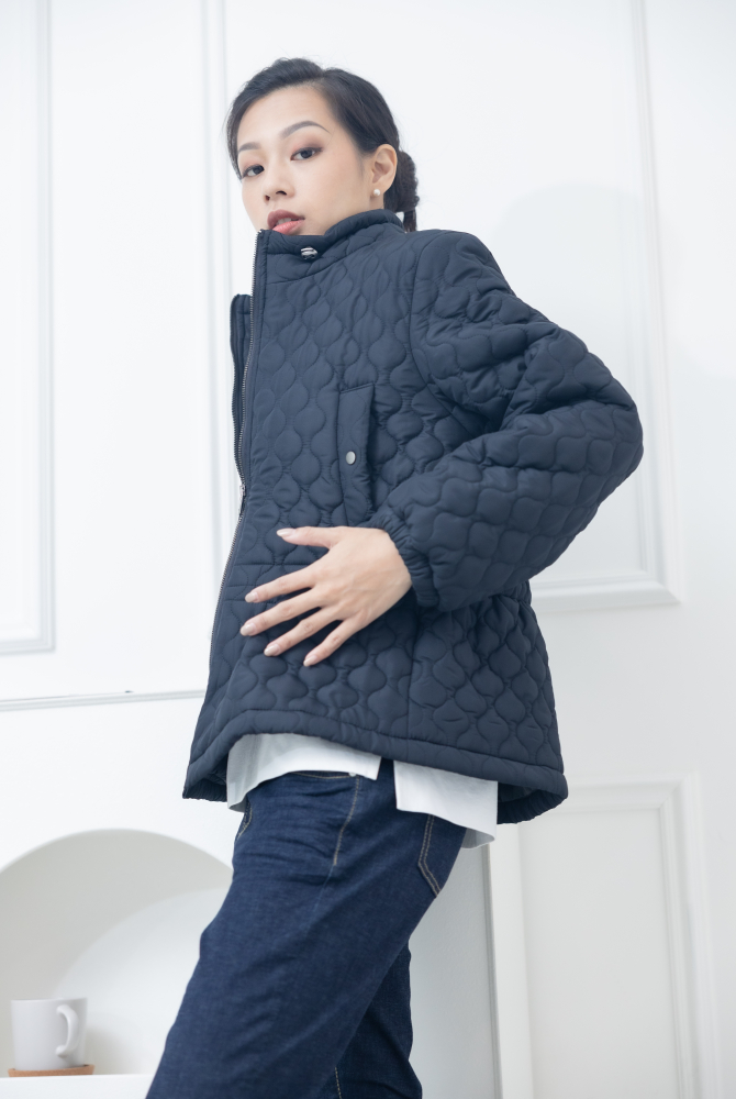 코트 束繩串珠似壓紋短版外套 / 黑色