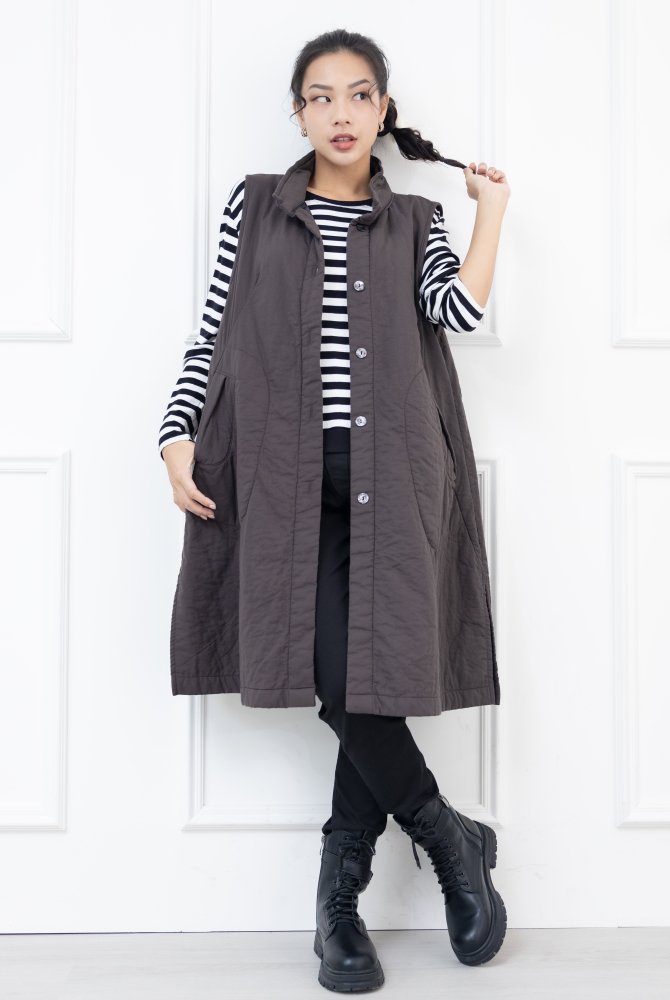 조끼 立領珍珠貝扣長版背心 / 咖啡色