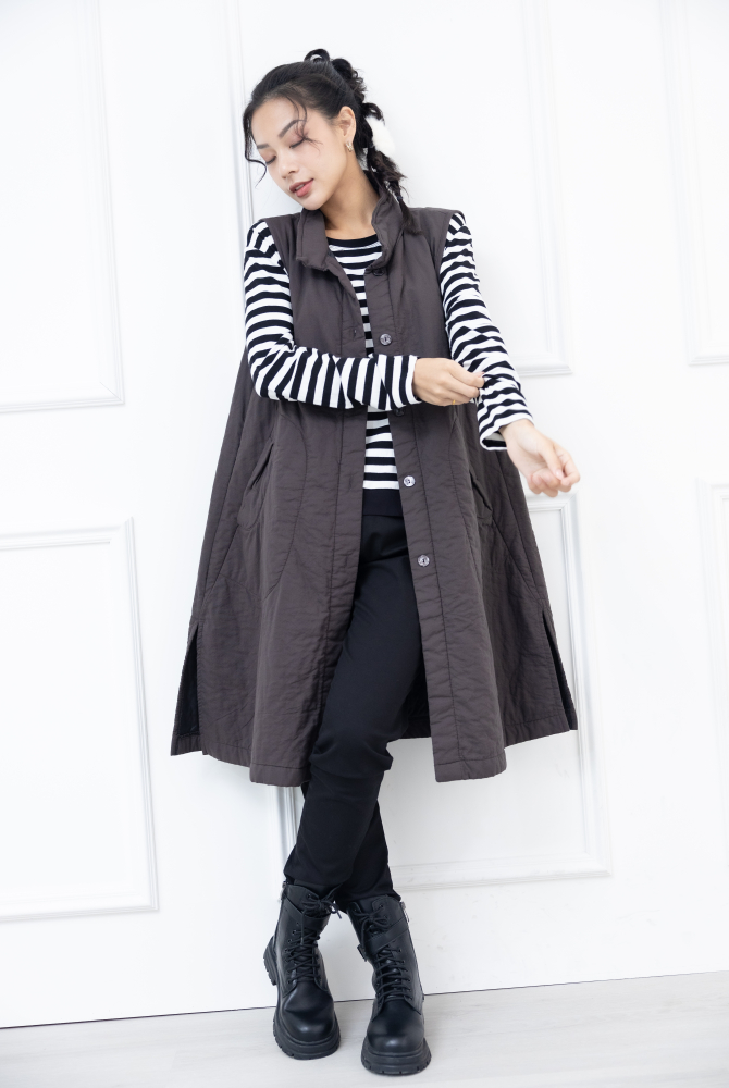 조끼 立領珍珠貝扣長版背心 / 咖啡色