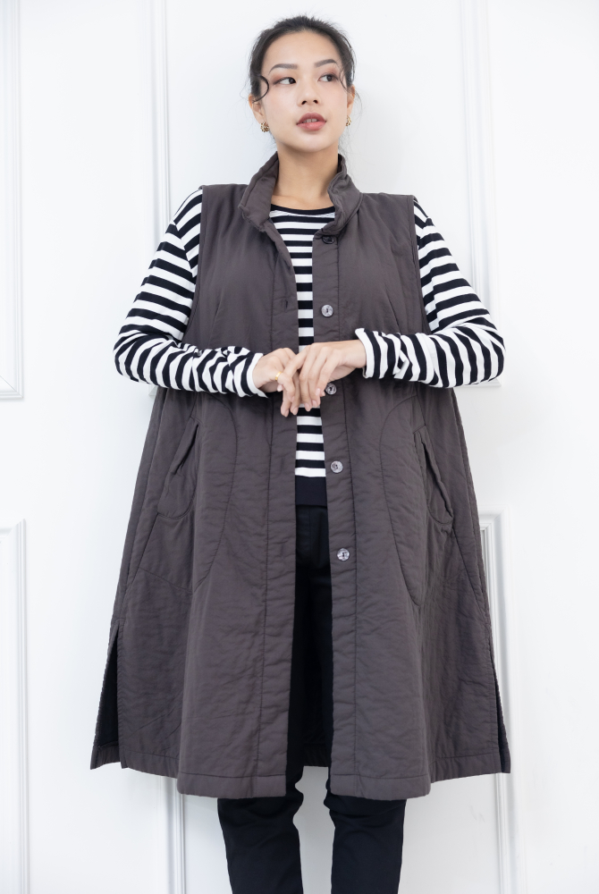 조끼 立領珍珠貝扣長版背心 / 咖啡色