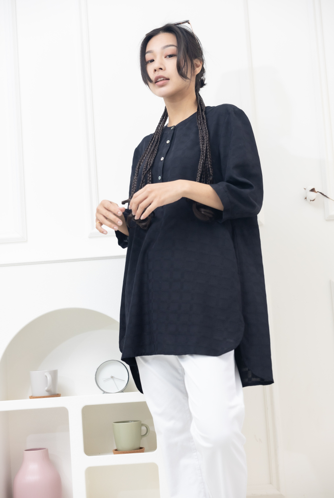 긴팔 格紋七分袖上衣／黑色