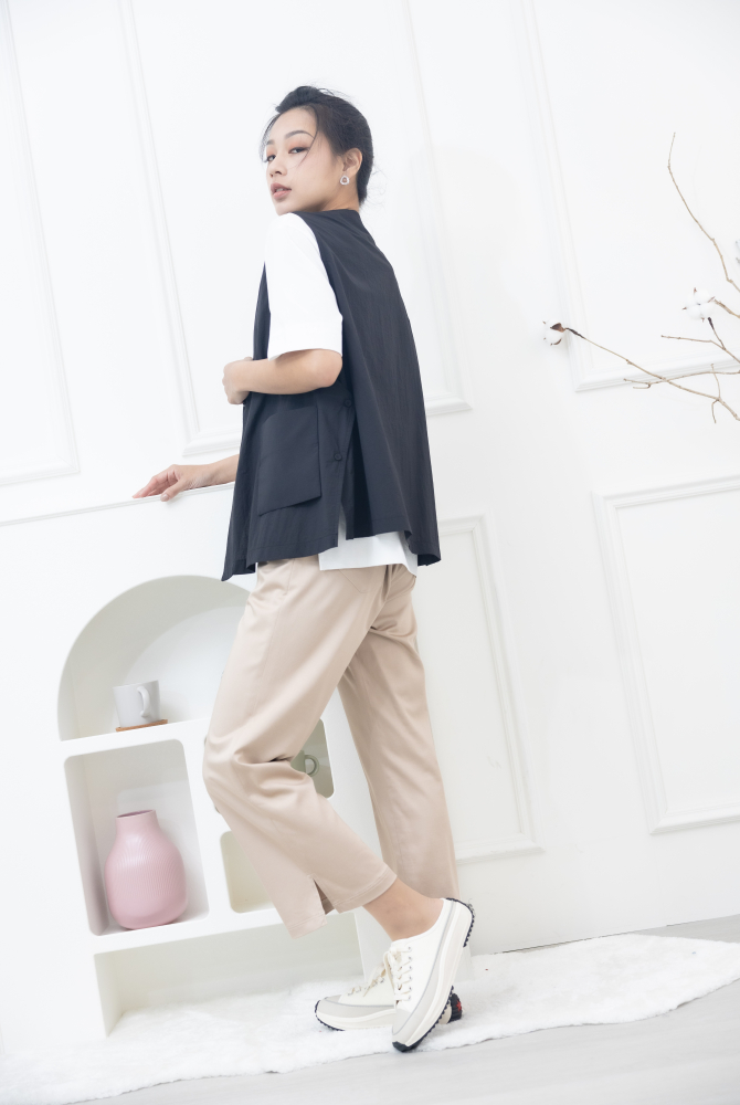 긴 바지 褲腳開叉長褲 / 卡其色