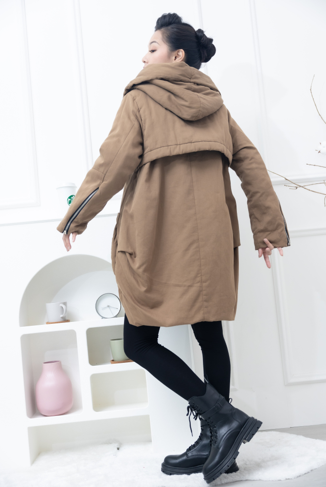 코트 大口袋連帽外套／棕色