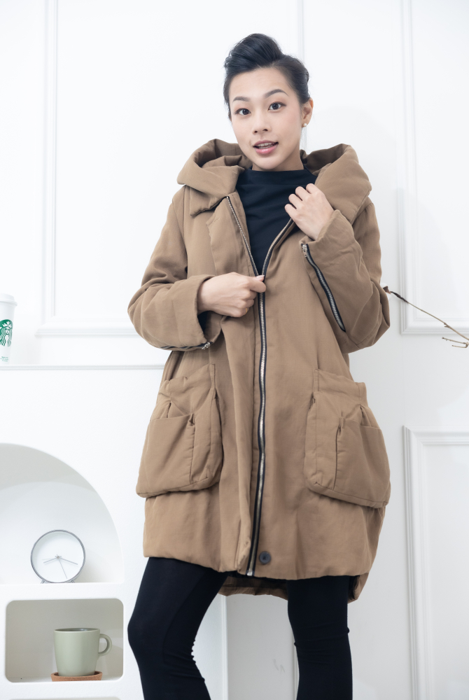 코트 大口袋連帽外套／棕色