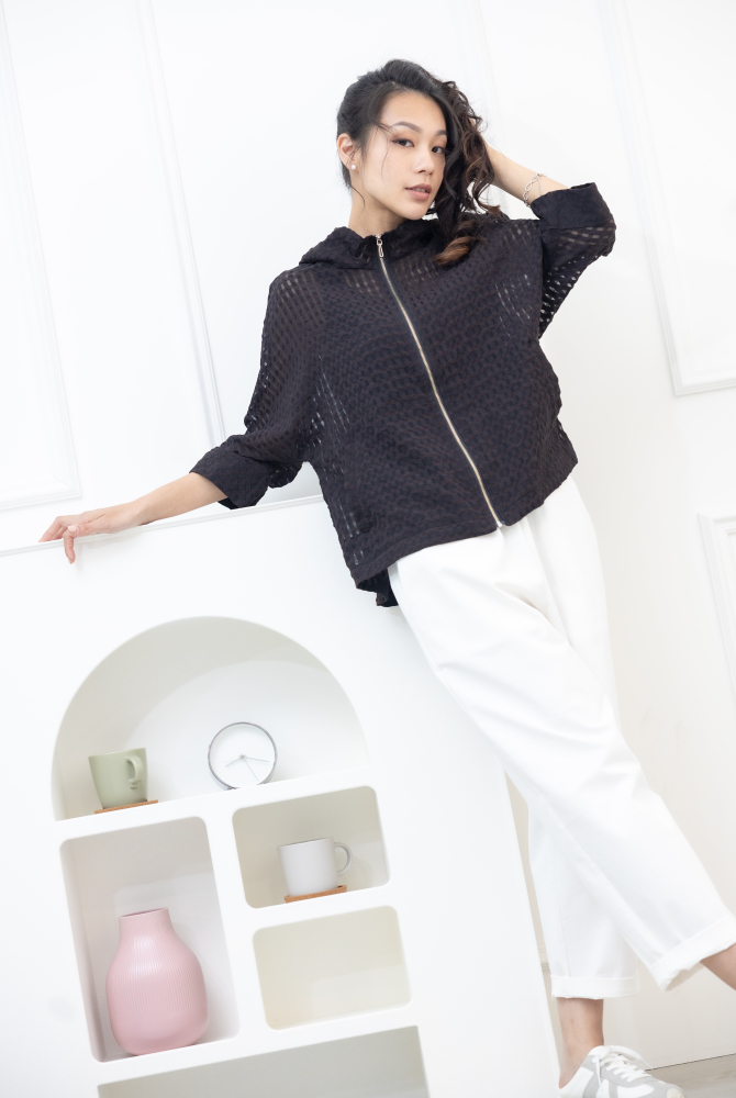 코트 簍空造型外套/黑色