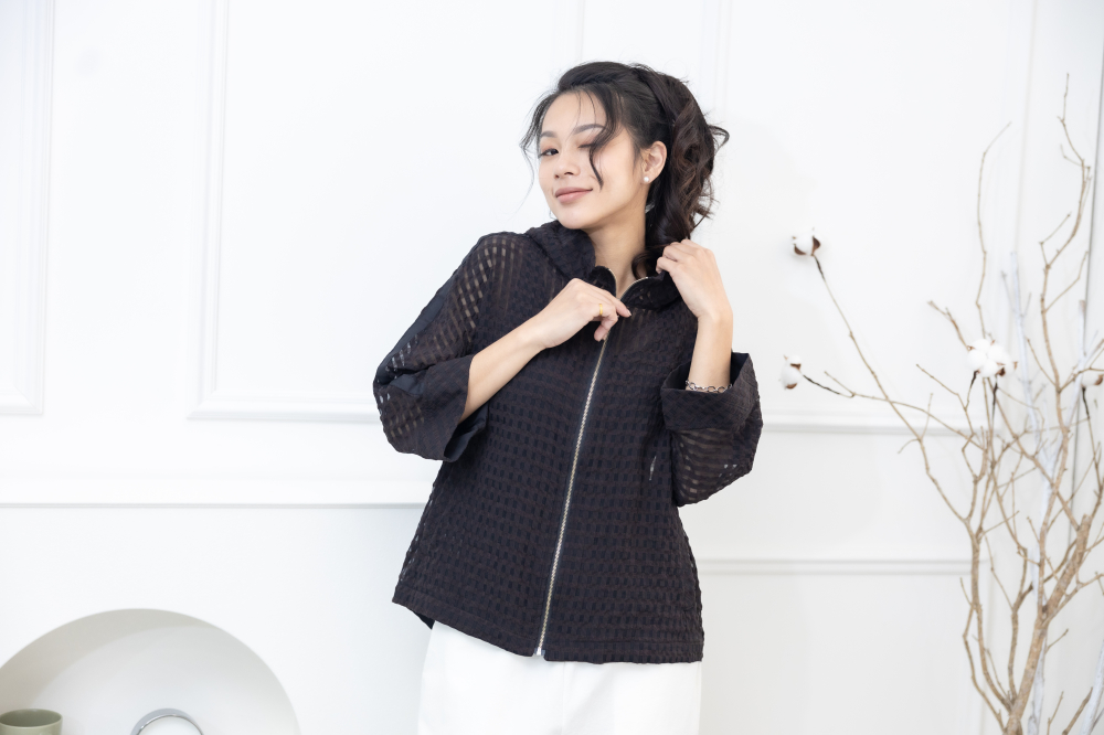 코트 簍空造型外套/黑色