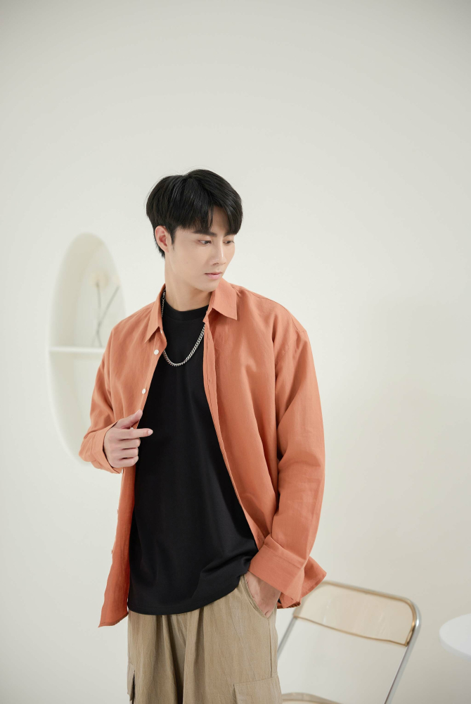 셔츠 磚土色麻織長袖上衣