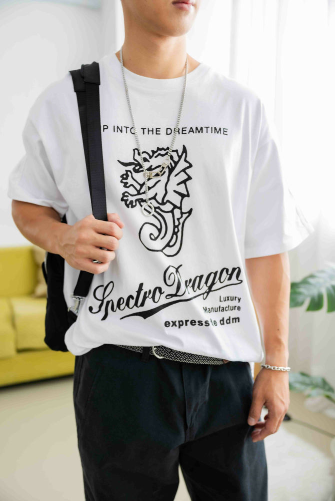 반팔 龍圖騰落肩短袖上衣