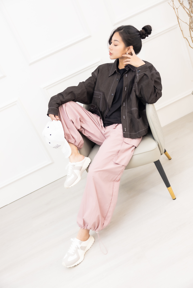 코트 白色車縫線長袖外套 / 黑色