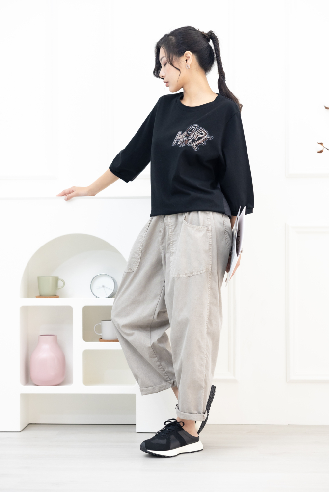 긴 바지 輕薄寬版長褲/淺卡其色