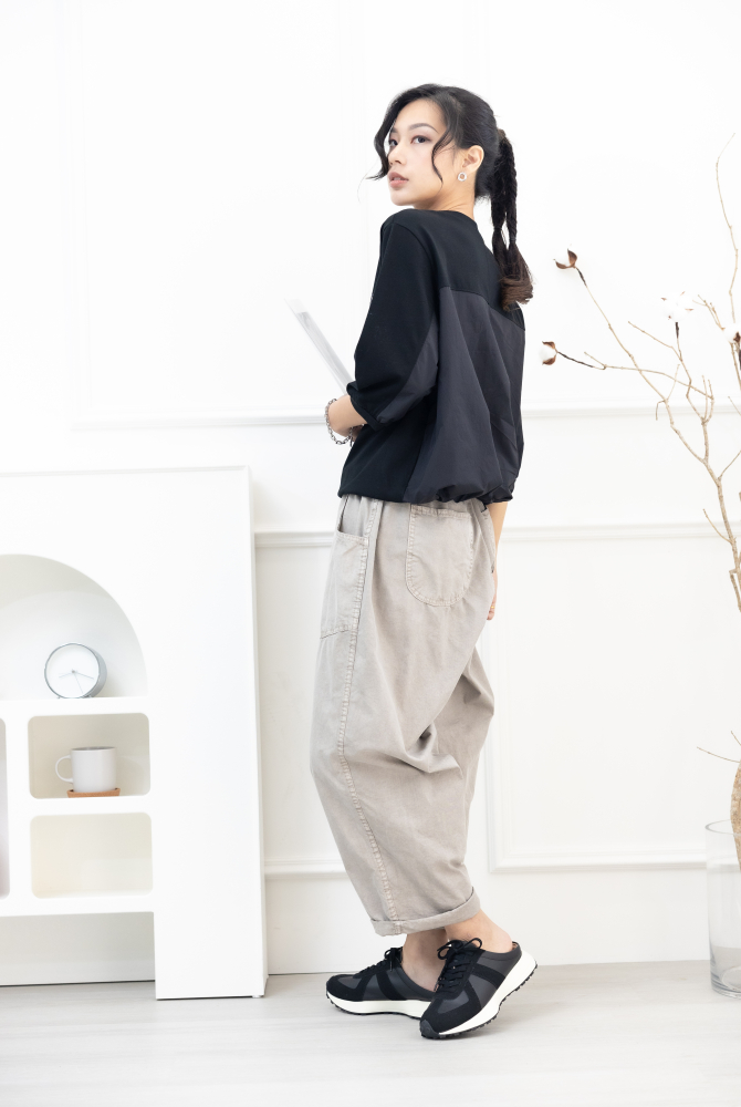 긴 바지 輕薄寬版長褲/淺卡其色